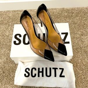 Perfect black SCHUTZ heels for a night out of town.